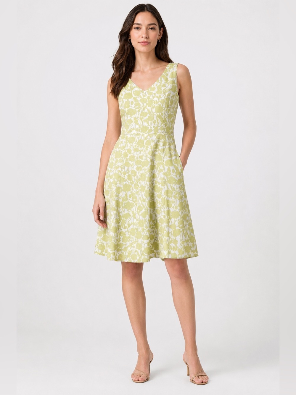 Ann Taylor 100% Silk Fit & Flare Dress Green Ivory Botanical Print 
Size 8